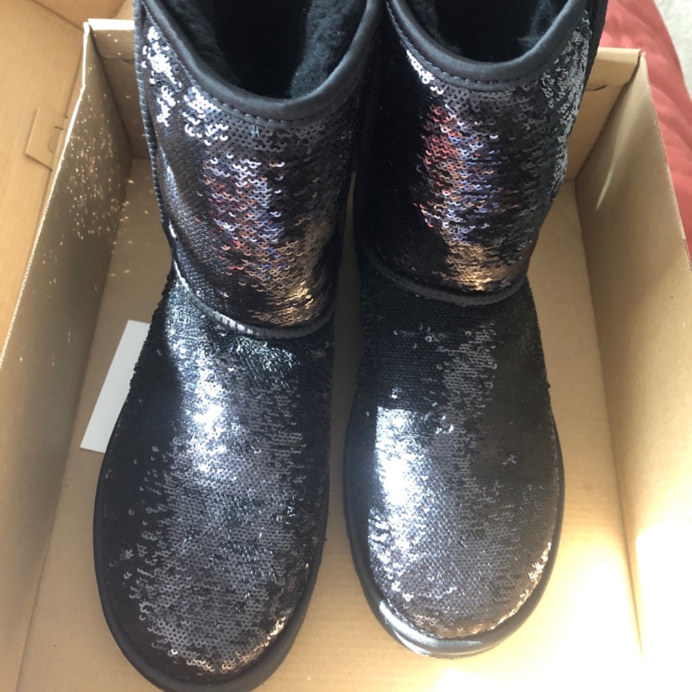 NWT Ugg Boots Sequin Boots